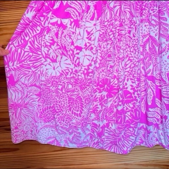 Lilly Pulitzer Rivera Wild Fuchsia Swipe Right tie strap Romper Medium - Picture 3 of 8